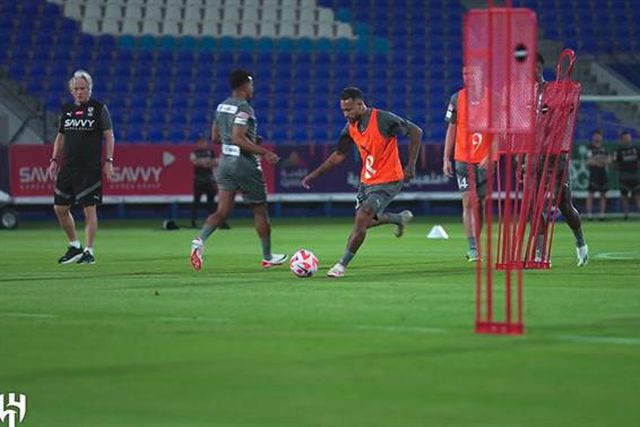 Neymar já se treina às ordens de Jorge Jesus (vídeo)