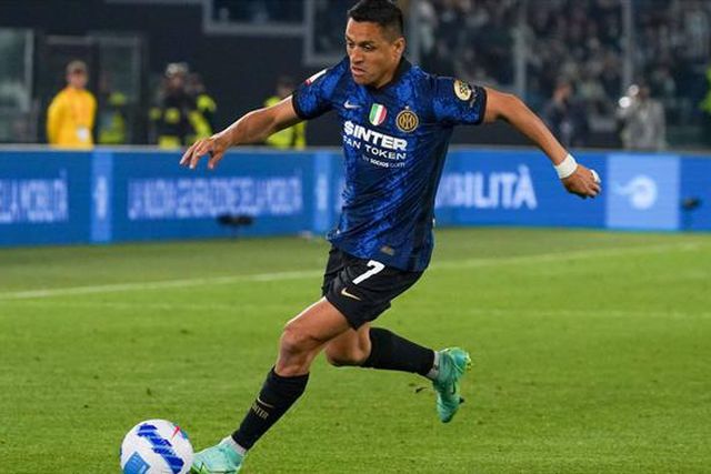 Alexis Sánchez já em Itália para voltar  aos 'nerazzurri' (vídeo)