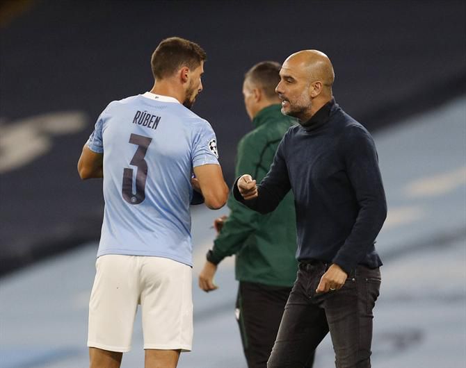 Pep Guardiola esclarece casos de Rúben Dias e Bernardo Silva