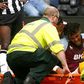 Tyrone Mings operado ao joelho e 9 meses de baixa