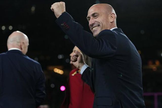 Rubiales aborda candidatura com Portugal ao Mundial 2030