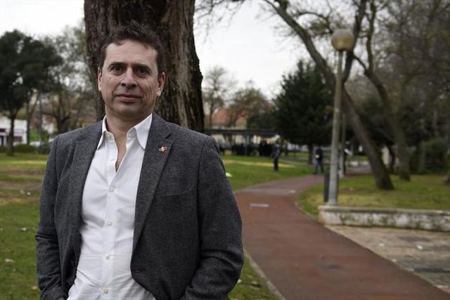 «Este ainda é o País de Fátima, futebol e fado»