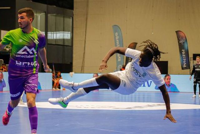 Sporting termina com vitória o Internacional Masters Futsal