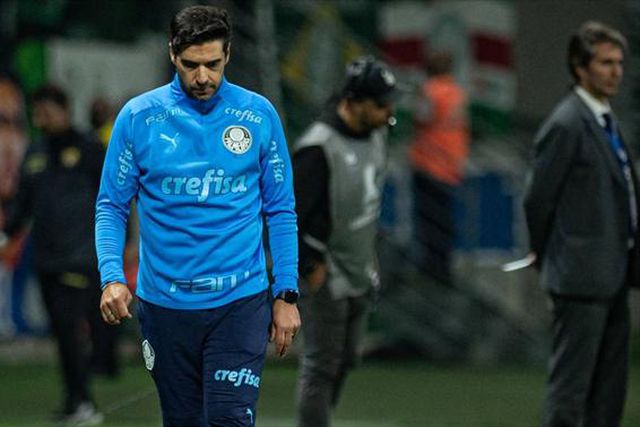 Palmeiras teve problemas com avião da presidente ao voltar de Colômbia