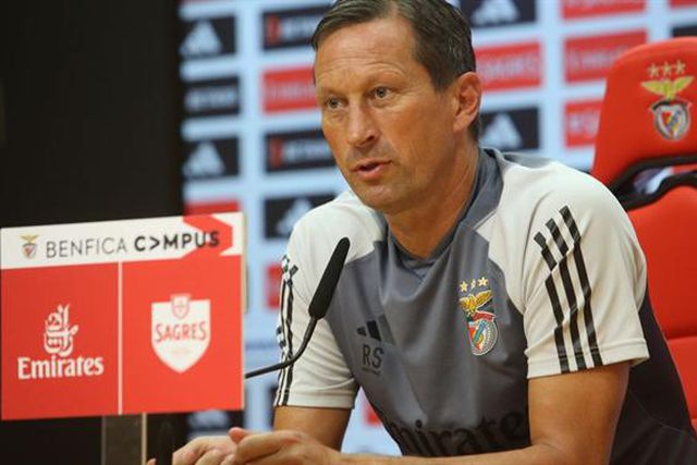 A lesão de Jurásek e o que pode fazer Ristic sem a 'sombra' de Grimaldo