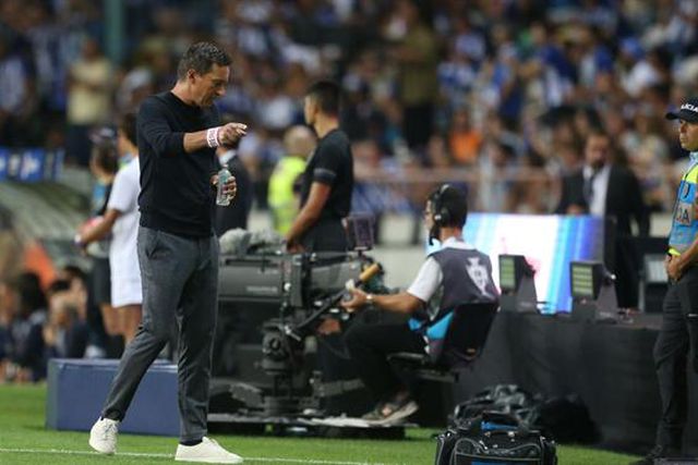 Schmidt não quis comentar 'caso Conceição' e foi lembrado que fez o mesmo em 2016