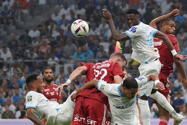 Vitinha e golo de ex-FC Porto na vitória do Marselha