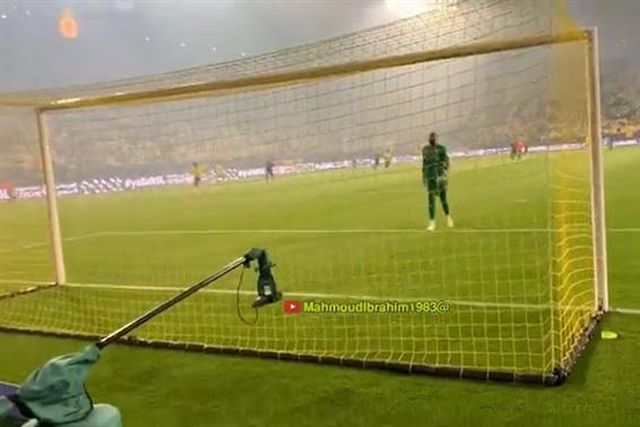 Insólito: jornalista avisou guardião que o jogo já tinha começado (vídeo)