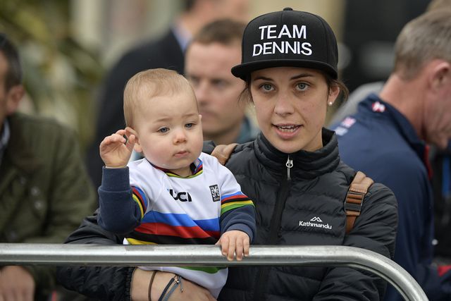 Pais reagem à morte de Melissa Hoskins sem uma palavra para Rohan Dennis