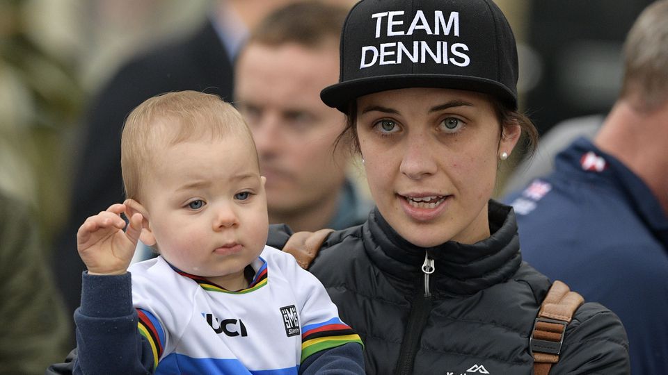 Pais reagem à morte de Melissa Hoskins sem uma palavra para Rohan Dennis