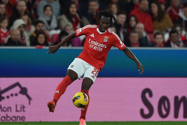 Issa Kaboré, lateral-direito burquinês em ação pelo Benfica