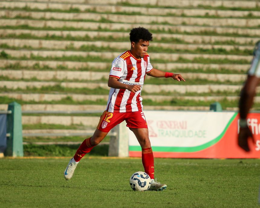 Gustavo Assunção em ação - Foto: Aves SAD