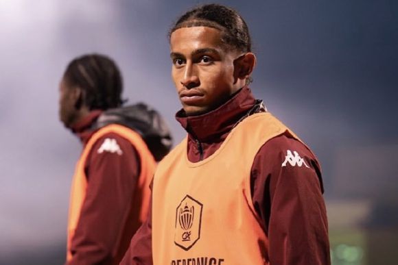 Tahirys dos Santos - Foto: Metz