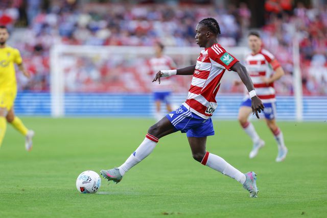 Souleymane Faye, extremo de 22 anos do Granada - Foto: IMAGO