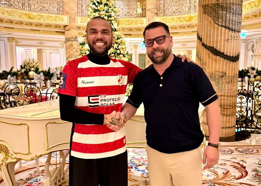 Dani Alves anunciado como coproprietário - Foto: São João de Ver