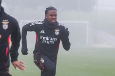 Sidny Cabral, lateral do Benfica - Foto SL Benfica