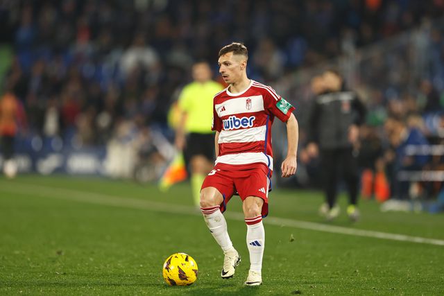 Mercado: Bayern antecipa chegada de reforço (vídeo)