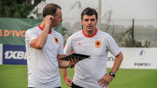 José Peseiro e Pedro Gonçalves em luta por lugar nas meias-finais do CAN