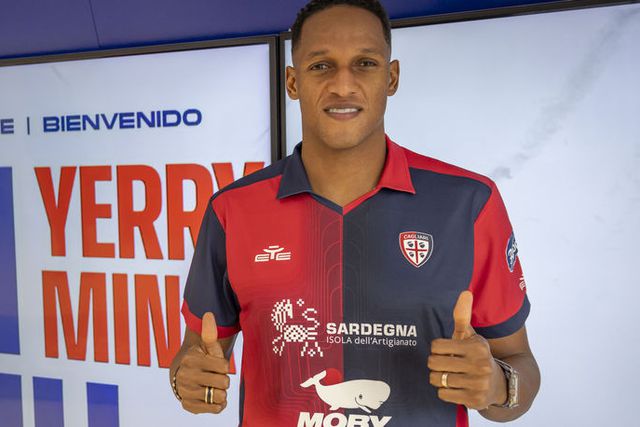 Mercado (oficial): foi apontado ao FC Porto, mas o destino é outro