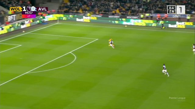 Matheus Cunha garante vitória, mas o gesto é que fez Vítor Pereira suspirar