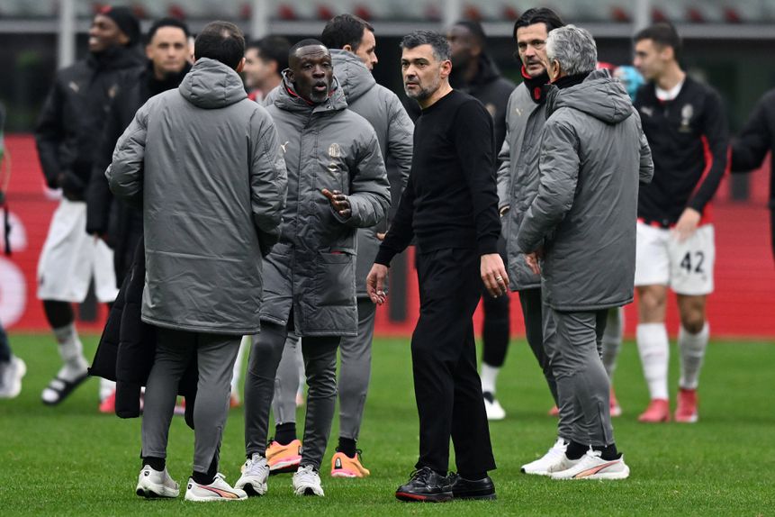 Sérgio Conceição com a equipa técnica