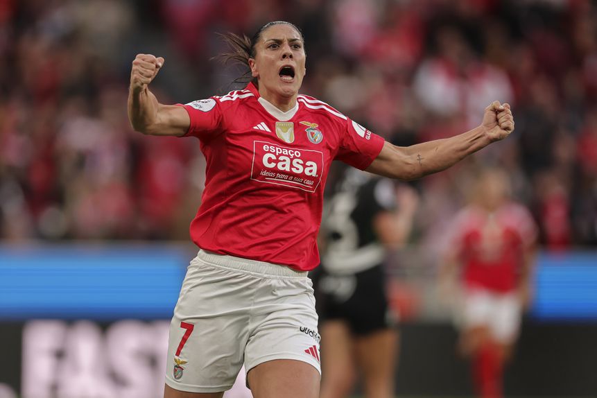 Martin Prieto festeja golo ao Sporting (ANTÓNIO COTRIM/LUSA)