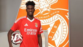 Mercado: Benfica contrata avançado nigeriano