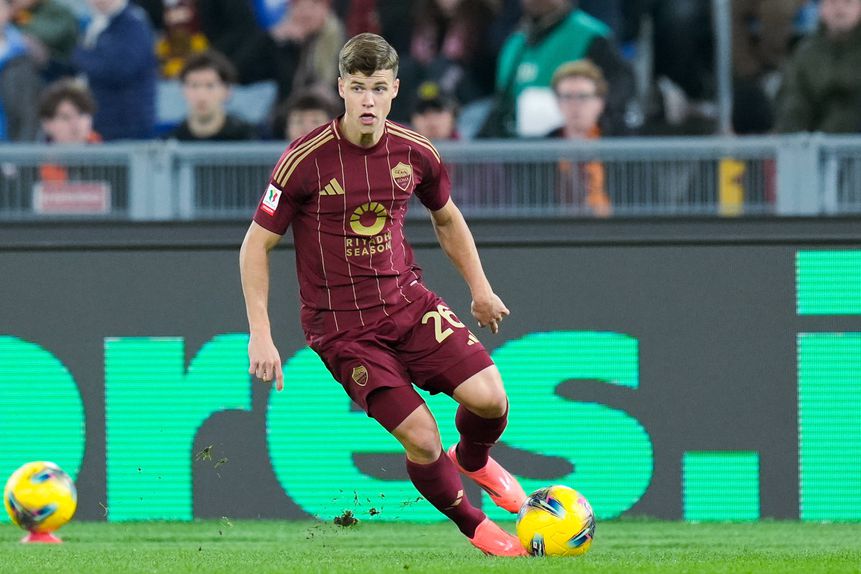 Samuel Dahl em ação pela Roma frente à Sampdoria na Taça de Itália