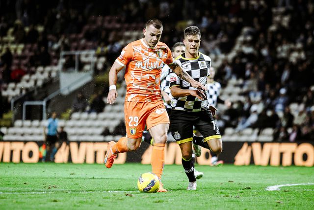 Vaclav Sejk fez o gosto ao pé no triunfo do Famalicão sobre o Boavista, na abertura da 20.ª jornada da Liga