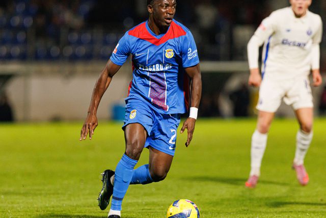 Sabit Abdulai, médio do Alverca (foto Imago)