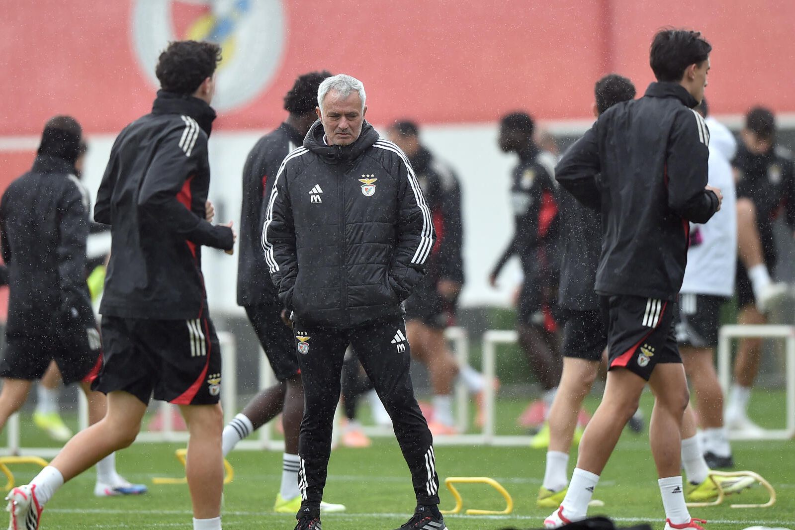 José Mourinho, treinador do Benfica (foto Imago)