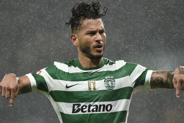 Luis Suárez festeja golo da vitória do Sporting sobre o Nacional, o 2-1 aos 90+6' - Foto: SÉRGIO MIGUEL SANTOS