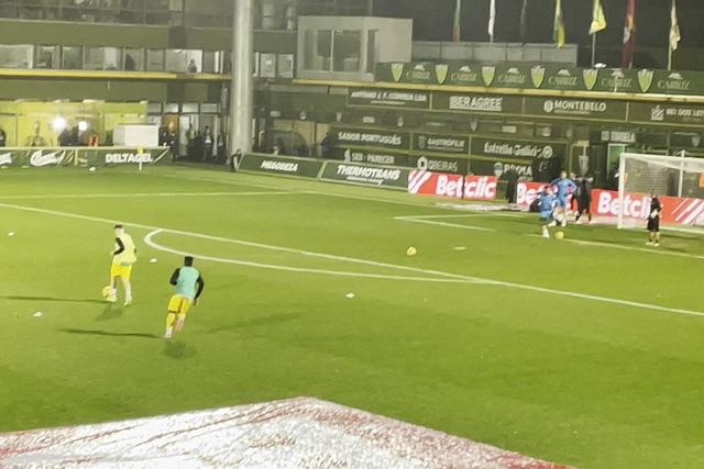 Entrada dos jogadores do Tondela para aquecimento