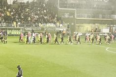 Entrada das equipas em campo