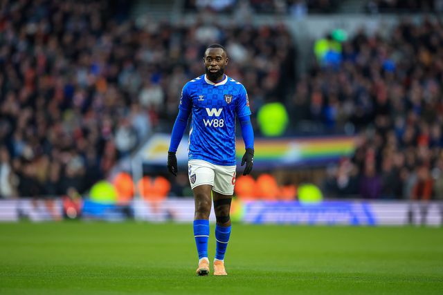 Mercado: Slot quer defesa do Sunderland no Liverpool