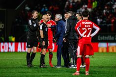 «O árbitro sai satisfeito com o seu trabalho, que faça uma boa viagem»