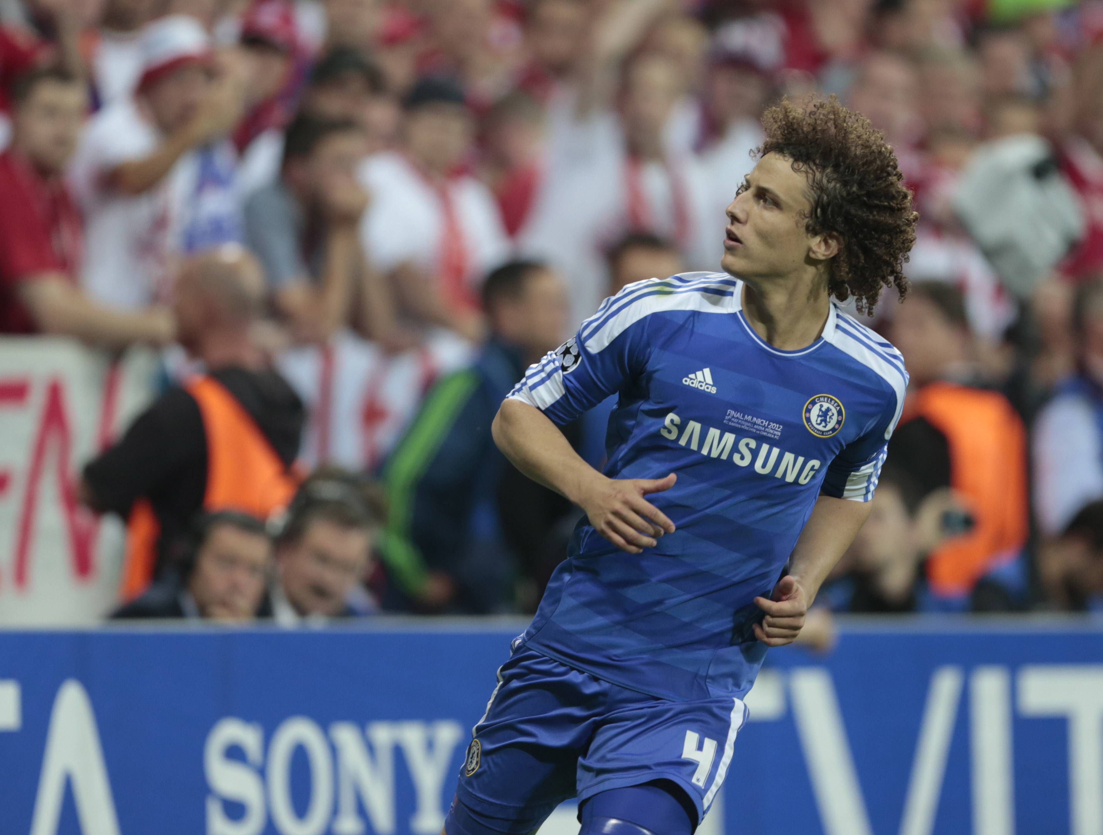 David Luiz – central brasileiro assinou pelo Chelsea a 31 de janeiro de 2011, colocando ponto final na ligação com o Benfica (custou €25 M mais o passe de Matic) - Foto: IMAGO
