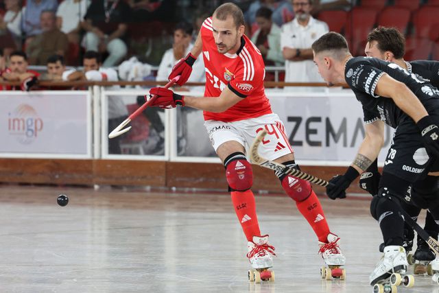 Nil Roca no jogo do Benfica frente ao Turquel, do campeoanto de hóquei em patins - Foto: Benfica