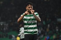 Luis Suárez festeja golo da vitória do Sporting sobre o Nacional - foto: Sérgio Miguel Santos