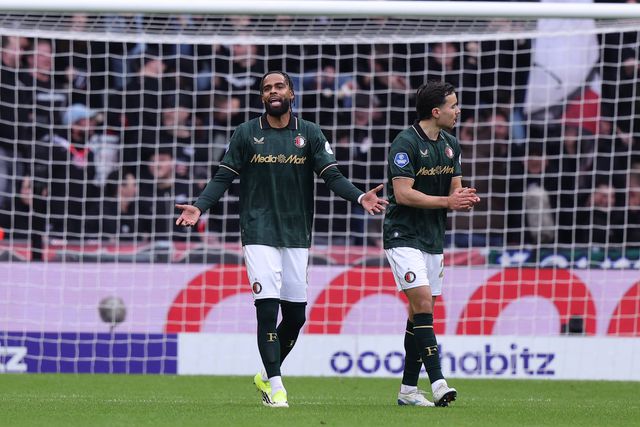 St. Juste com estreia para esquecer no Feyenoord