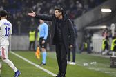 Paulo Fonseca a falar com Afonso Moreira no Lyon