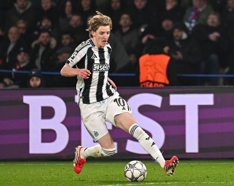 23. Anthony Gordon - Trocou o Everton pelo Newcastle em 2023, a troco de 45,6 milhões de euros