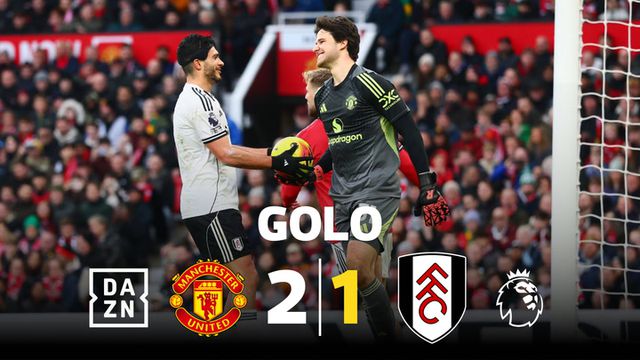 Penálti exímio de Jiménez dá esperanças a Marco Silva em Old Trafford