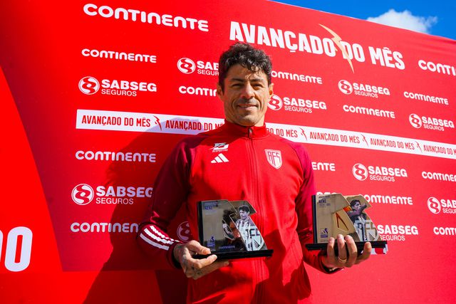 Nenê explica excelente forma aos 40 anos: «Renúncia de muitas festas e bebidas»