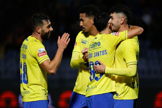 Arouca: cinco lobos 'escaparam' ao sinal amarelo e podem ir a jogo com o Sporting