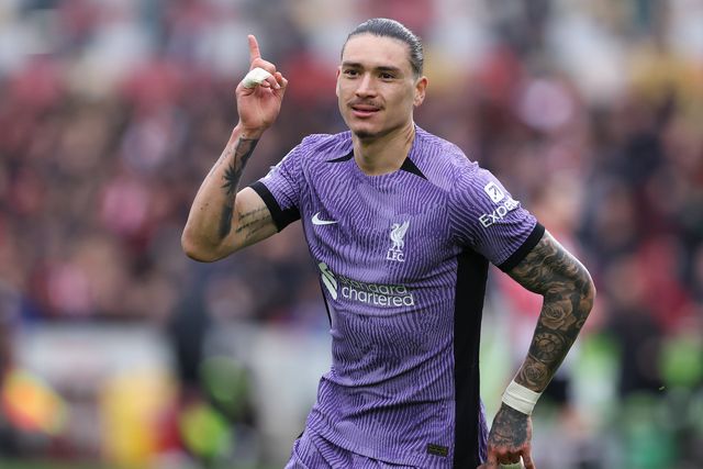 Onda de lesões no Liverpool alivia: Darwin e Szoboszlai de regresso, Salah ainda não