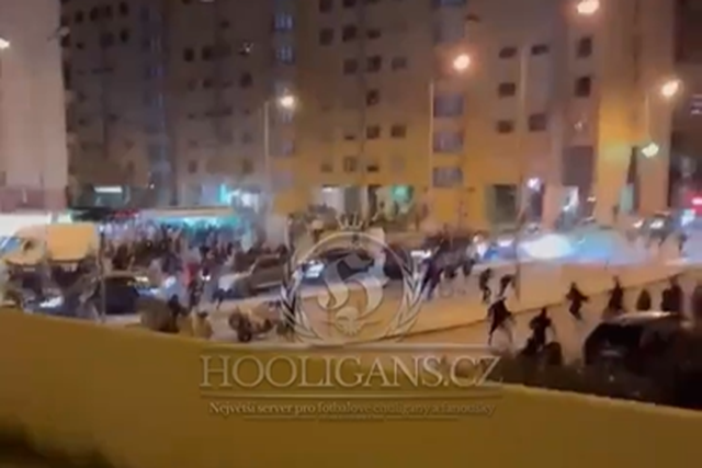 Vídeo: os incidentes entre adeptos de Sporting e Benfica antes do dérbi