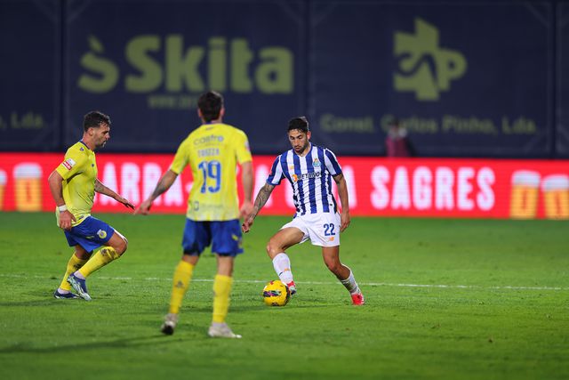 Alan Varela diz que o FC Porto demonstrou muito caráter em Arouca (FOTO: GRAFISLAB)