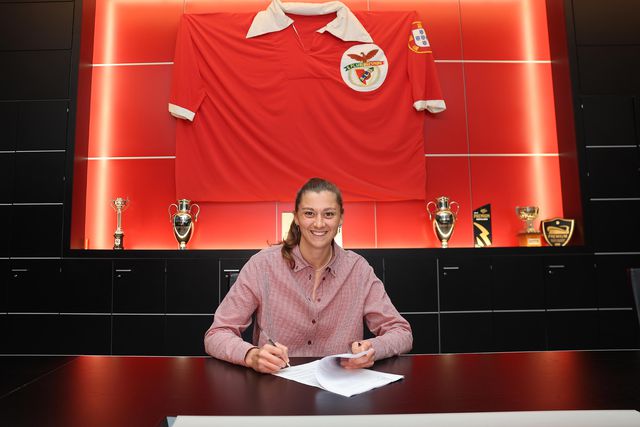 Lena Pauels assina contrato com o Benfica