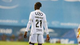 Vando Félix regressa a Guimarães com 63 minutos disputados pela Guiné-Bissau